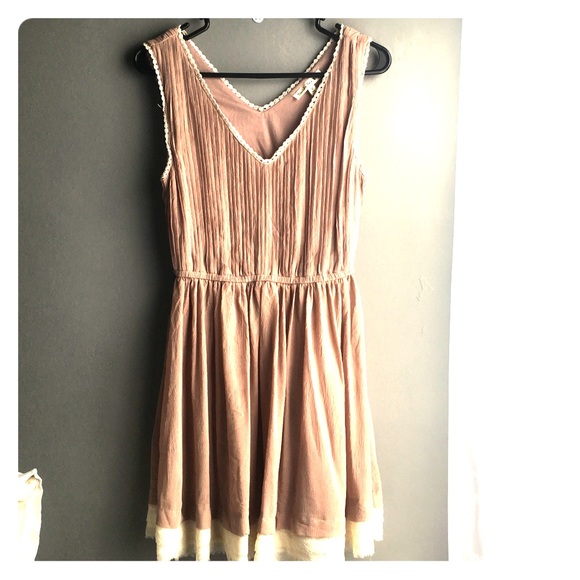 Double Zero Dresses & Skirts - SALE Like new simple layered dress—size medium